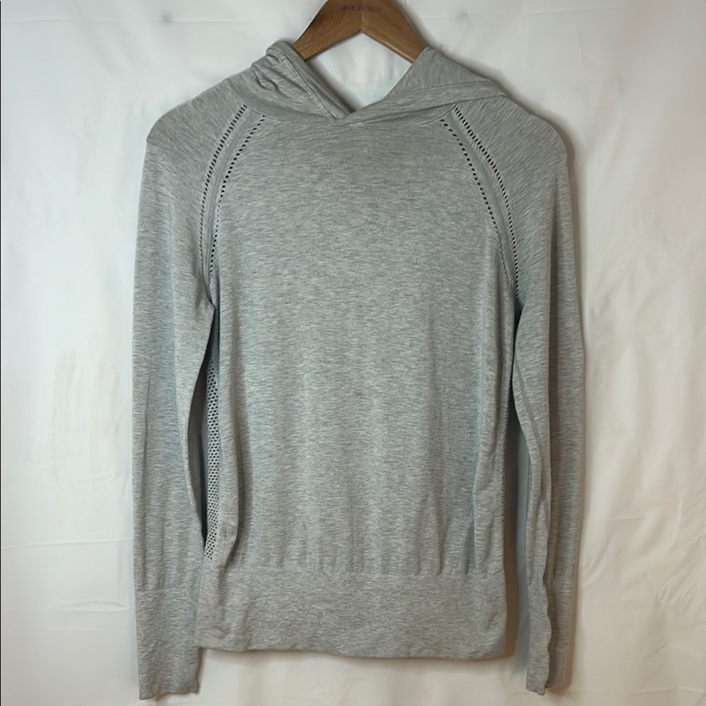 Fabletics Light Gray Hoodie Sweatshirt womens size small Athleisure comfort